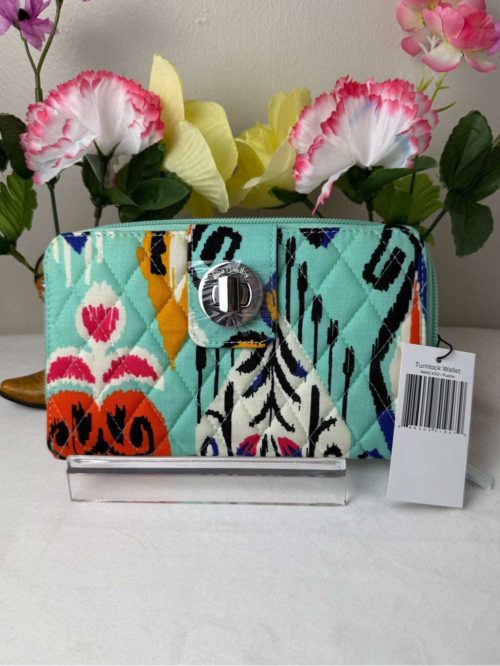 NWT Vera Bradley Pueblo Turn Lock Wallet Retired Pattern Quilted